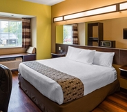 Bedroom 3 SureStay Plus Hotel by Best Western Buckhannon