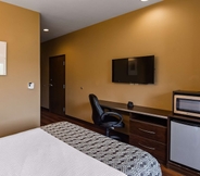 Bedroom 5 SureStay Plus Hotel by Best Western Buckhannon