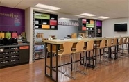 Quầy bar, cafe và phòng lounge 3 Home2 Suites by Hilton Salt Lake City/West Valley City, UT