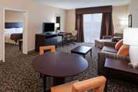 Common Space Holiday Inn Ardmore I-35, an IHG Hotel