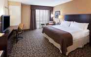 Phòng ngủ 7 Holiday Inn Ardmore I-35, an IHG Hotel
