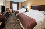 Bedroom 4 Holiday Inn Ardmore I-35, an IHG Hotel