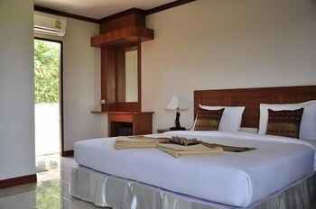 BEDROOM Baan Chayna Resort Hotel
