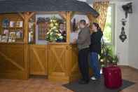 Lobby Hotel Haus Oberland