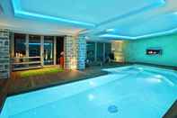 Swimming Pool Mikro Papigo 1700 Hotel & Spa