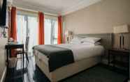 Bedroom 7 Royal Hotel