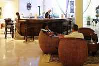 Bar, Kafe, dan Lounge Hotel Green Palm