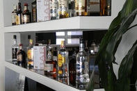 Bar, Kafe dan Lounge Hotel Rali Viana