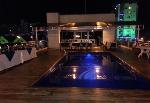 Restoran Top Deck Hotel