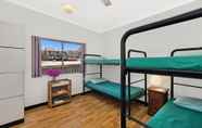Bedroom 3 Stoke Beach House - Hostel