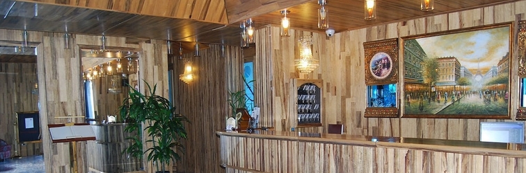 Lobi Bay Lodge