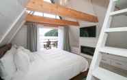 Bedroom 3 Duffin Cove Oceanfront Lodging