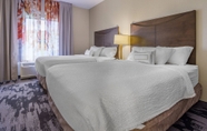 Phòng ngủ 2 Fairfield Inn & Suites by Marriott Slippery Rock