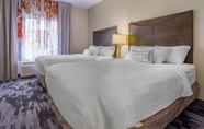 Bedroom 2 Fairfield Inn & Suites by Marriott Slippery Rock