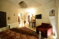 Lobby Roma Cave Suite Hotel