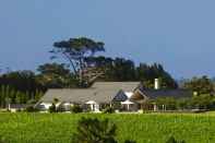 Luar Bangunan Takatu Lodge and Vineyard