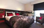 Kamar Tidur 5 Harbour Hotel Guildford