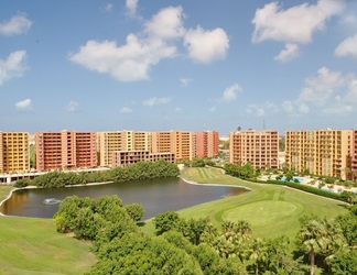 Bangunan 2 Golf Porto Marina