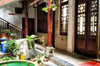 สระว่ายน้ำ Yangshuo Hidden Dragon Villa