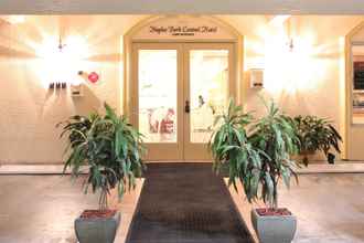 Lobby 4 Naples Park Central Hotel