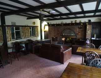 Lobby 2 Undercliff Guest House