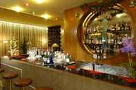 Bar, Kafe, dan Lounge Augustus Terme