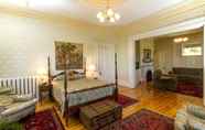 Kamar Tidur 6 Homeport Historic Bed & Breakfast/Inn c 1858