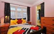 Kamar Tidur 2 Richmond Guest House Bed & Breakfast