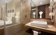 In-room Bathroom 7 Ramada by Wyndham Ajmer