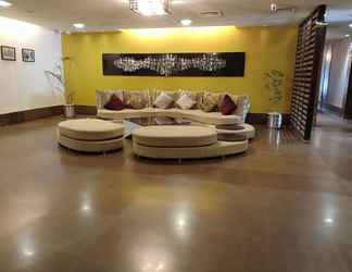 Lobby 2 Ramada by Wyndham Ajmer