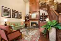 ล็อบบี้ Country Inn & Suites by Radisson, State College (Penn State Area), PA