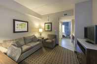 Common Space Hilton Garden Inn Raleigh-Cary