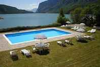 Swimming Pool Grand Hotel Molveno