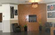 Lobby 4 Travelodge by Wyndham Trois-Rivieres