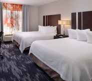 Bedroom 4 Fairfield Inn & Suites Cedar Rapids