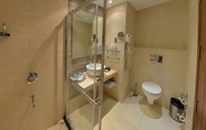 In-room Bathroom 5 Gokulam Park Coimbatore