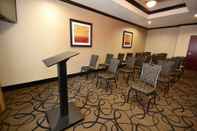 Functional Hall Best Western Plus Classic Inn & Suites