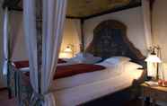 Bedroom 5 Brauereigasthof-Hotel Aying