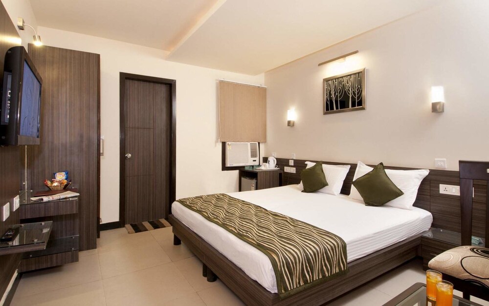 Bedroom 2 Hotel Shree Residency