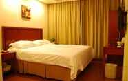 Bilik Tidur 4 GreenTree Inn Huainan South People Road Hotel