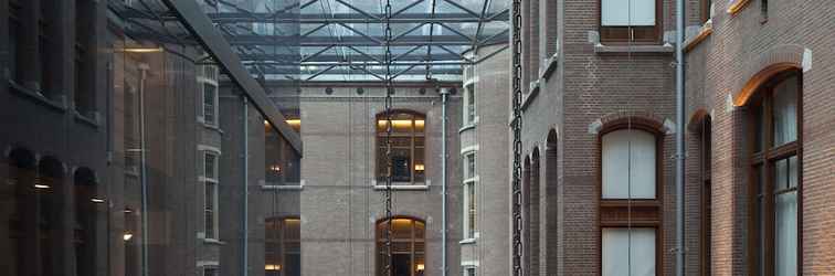 Lobi Conservatorium Hotel