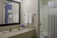 In-room Bathroom Federal City Inn & Suites