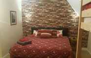 Kamar Tidur 2 Angel Guest House