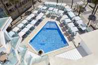 Swimming Pool Universal Hotel Perla