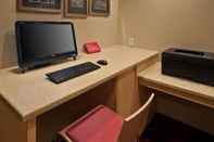 Functional Hall TownePlace Suites by Marriott Nashville Airport