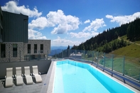 Swimming Pool Wellness Hotel Montis