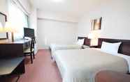 Kamar Tidur 3 Hotel Route-Inn Chiba