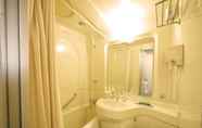 Toilet Kamar 7 Hotel Route-Inn Chiba