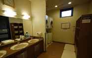 Toilet Kamar 4 Hotel Route-Inn Ota Minami - Route 407