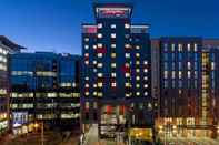 Exterior Hampton by Hilton London Croydon